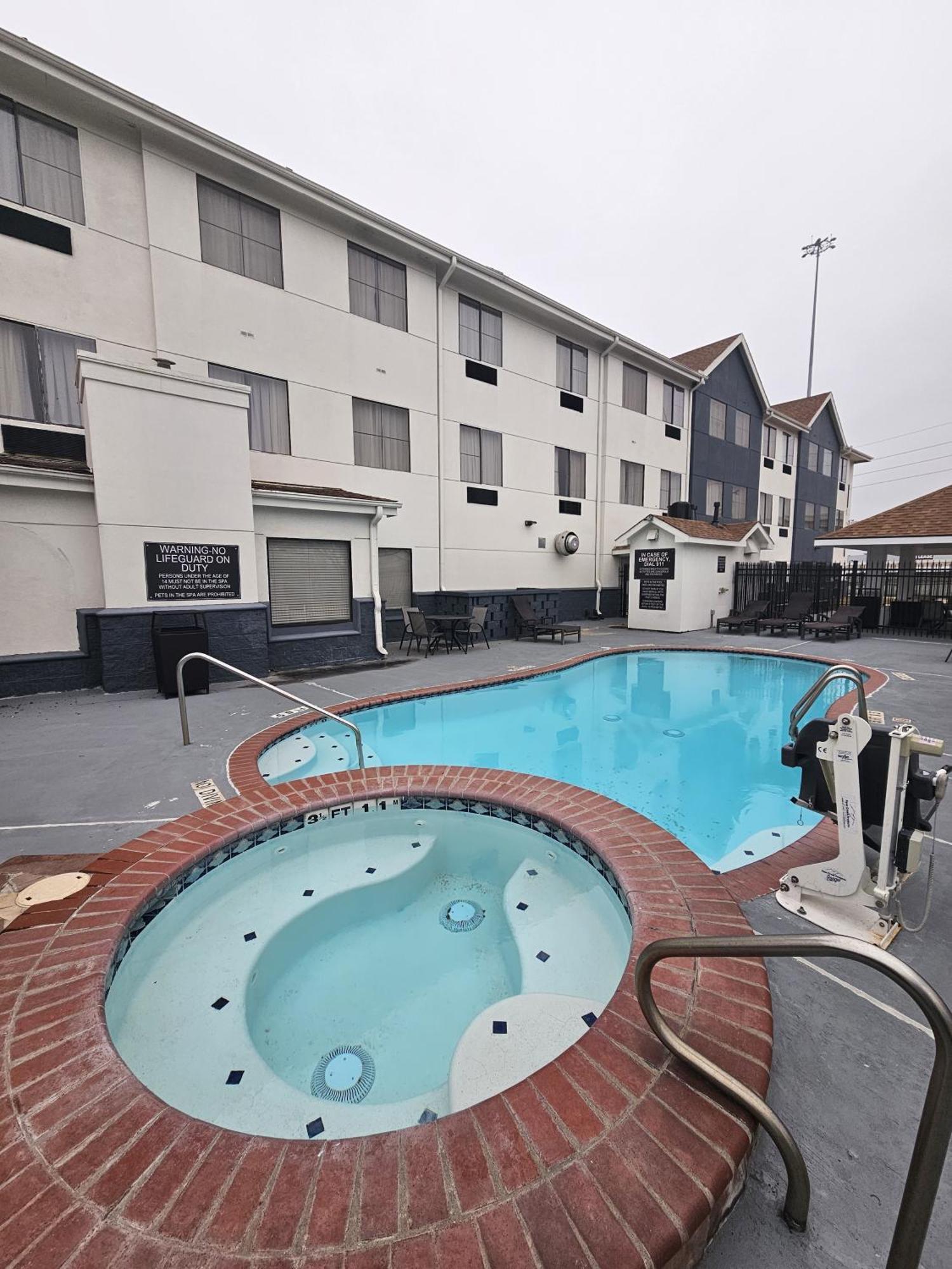 Candlewood Suites Stafford Houston Zewnętrze zdjęcie